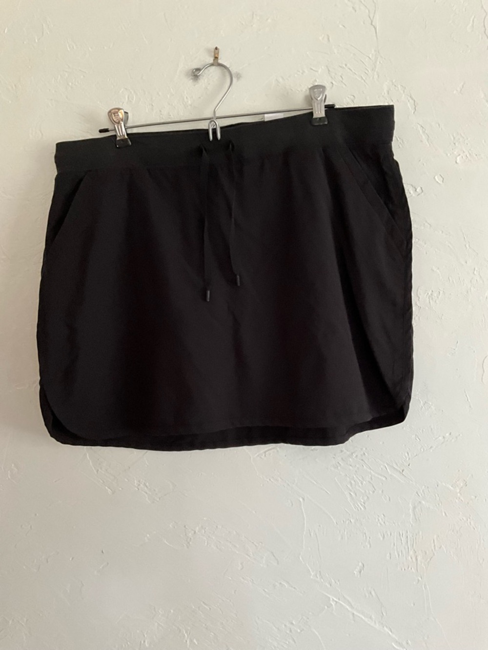 Tasc Performance Bamboo Black Skort L